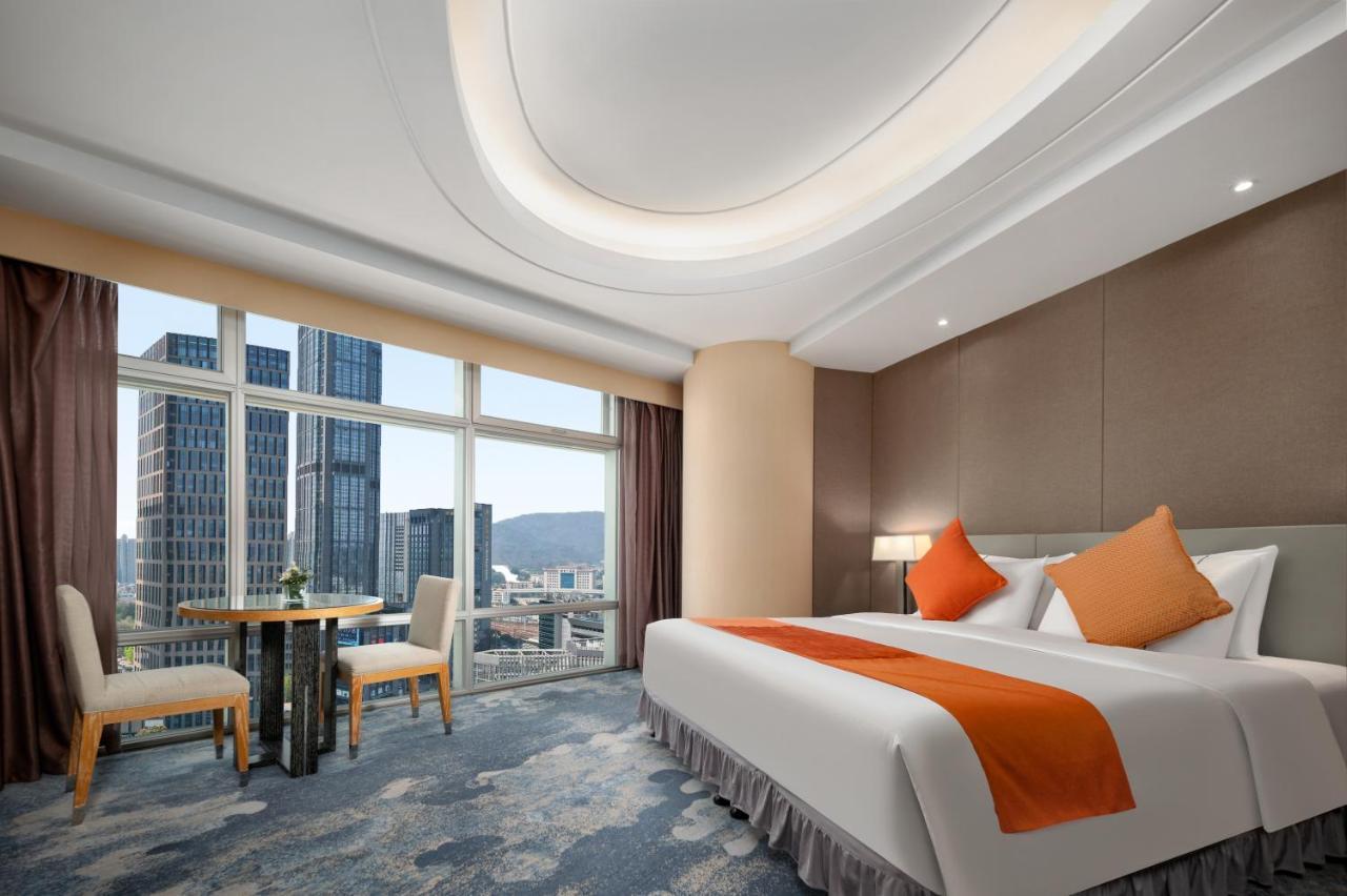 Jianguo Отель 5*